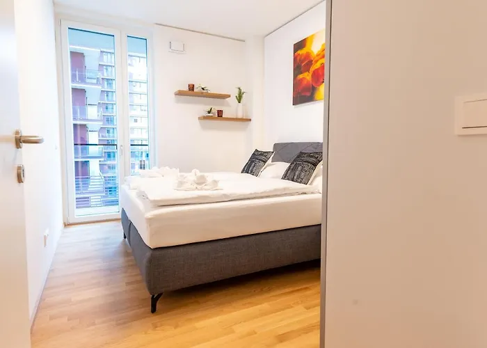 Apartman Over The Roofs Of